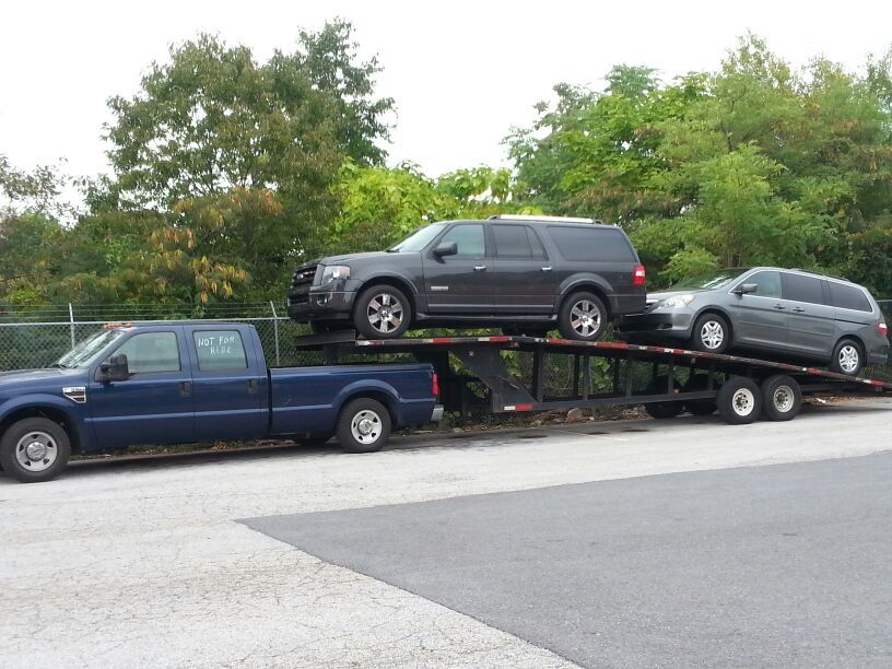 2008 Ford F3500 turbo diesel plus 2008 hauler trailer