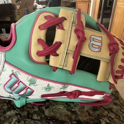 Wilson Maui Relief Limited Edition Glove. 