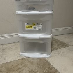 3 Drawers Locked Chest