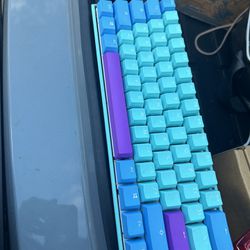 Ducky Keyboard Frozen Llama Fortnite Edition