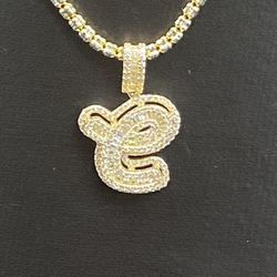 14kt “e” Pendant With 14kt Chain 