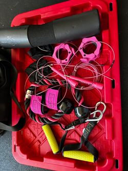 Women’s gym bag and accessories