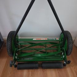 Scotts Elite 16 Inch Manual Push Mower New