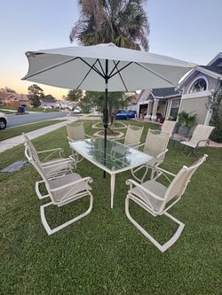 Very Clean 9 Piece Patio Set