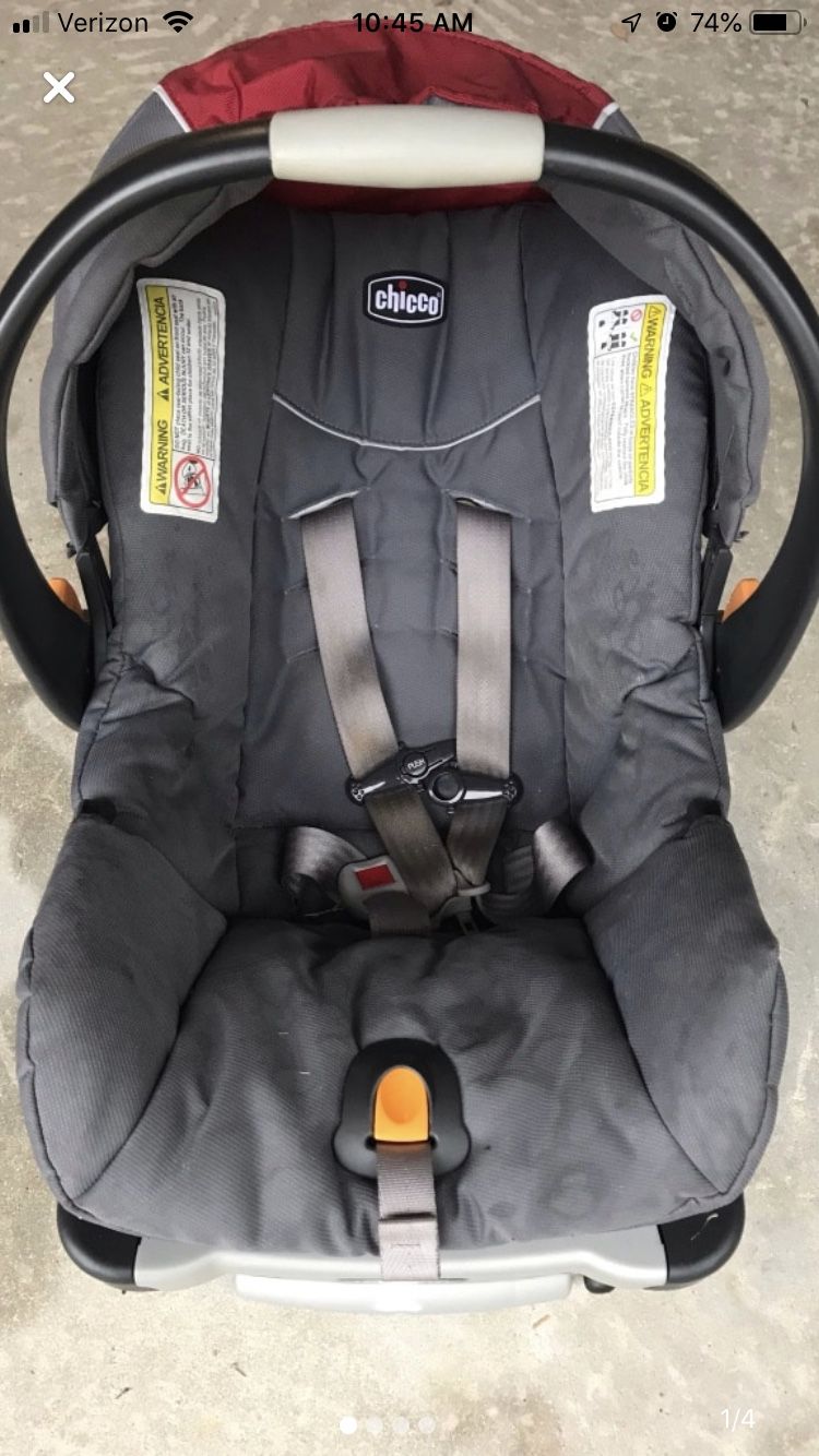 Baby car seat - Chicco brand