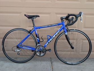700x23c. SCHWINN FAST BACK UNISEX ROAD RACING BIKE. SMALL FRAME. EXCELLLENT CONDITION WITH FRESHLY TUNE UP 👌🏼
