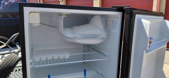 Small mini refrigerator works great