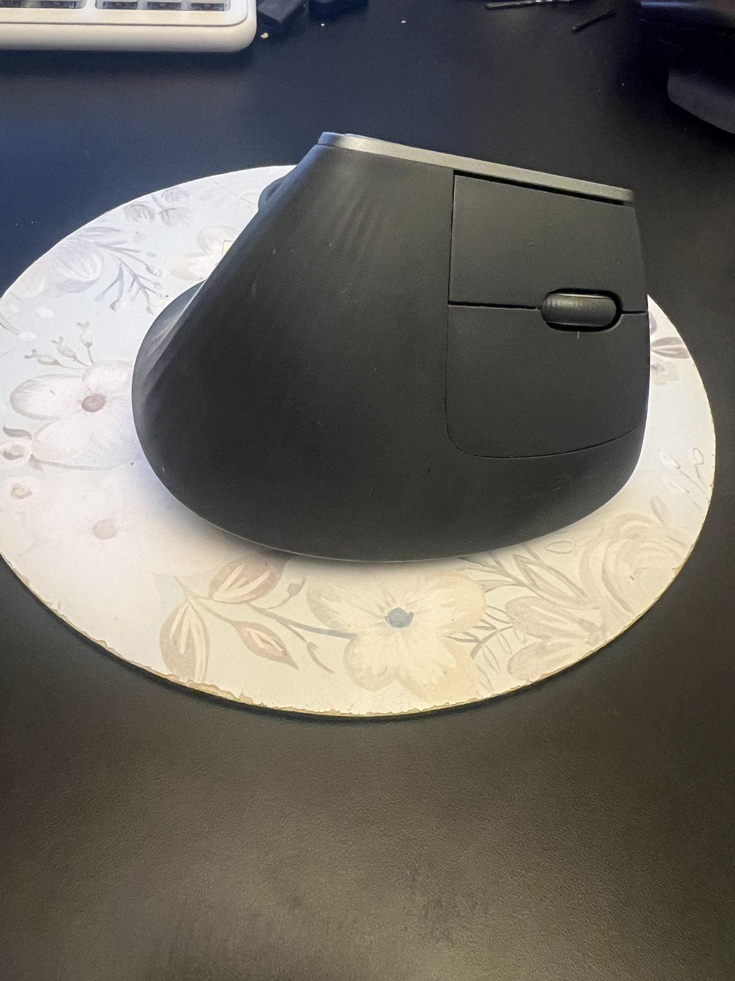 Logitech MX Vertical Wireless Mouse