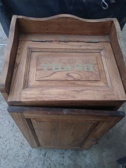 Trash bin holder