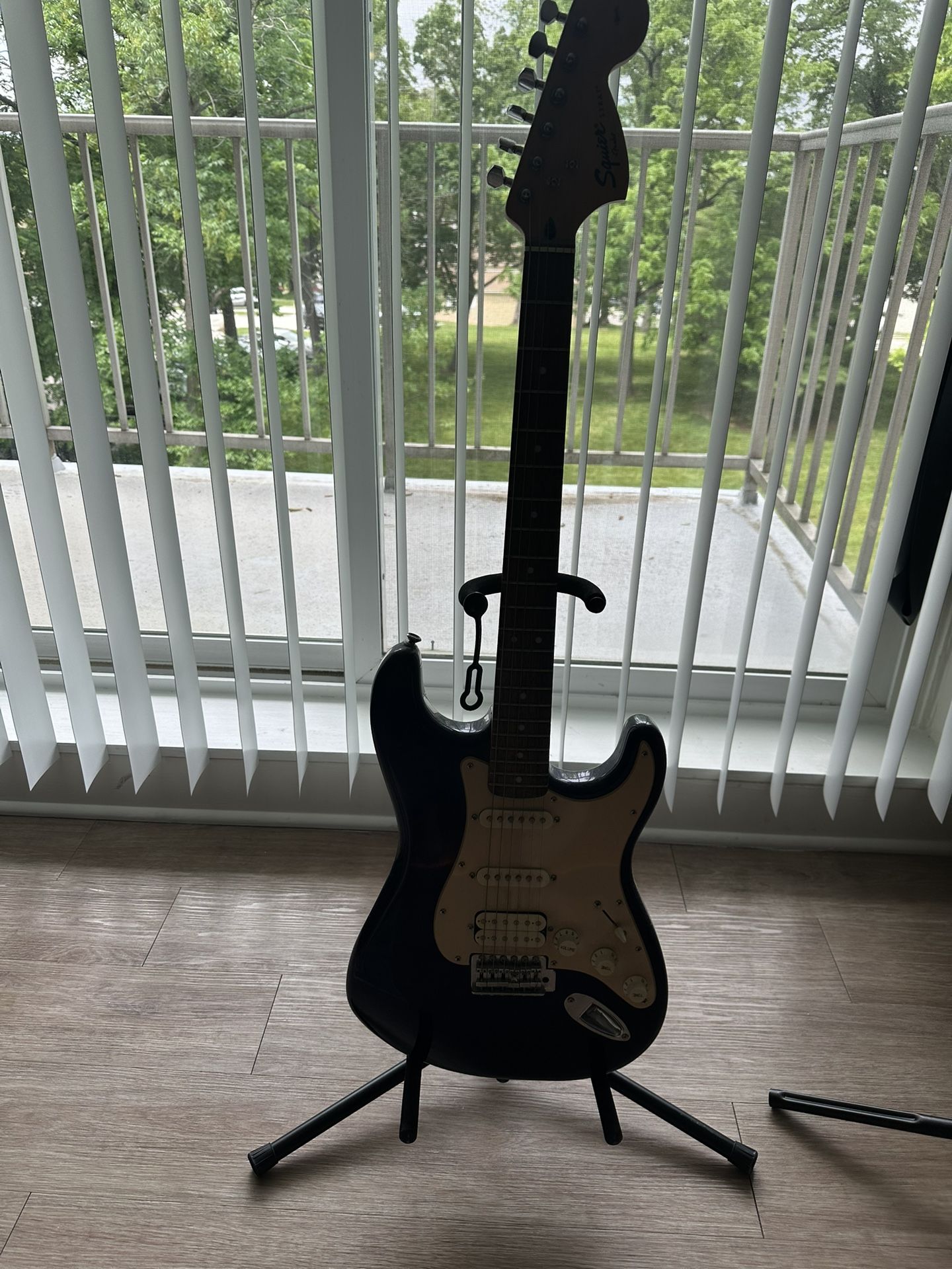 Guitar stands