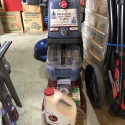 Hoover carpet cleaner with solution