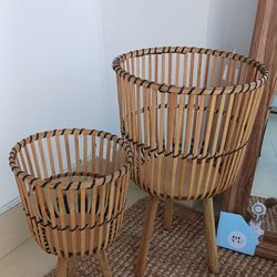 Brand New Planters Set (Pots Also Sell Separately)