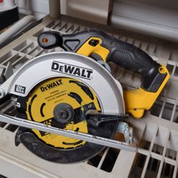 Dewalt Circular Saw 20volt 