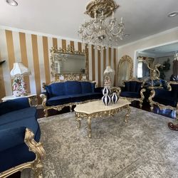 Very  Beautiful gorgeous Victorian living room set custom-made brand New 