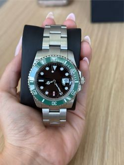 MEN LUXURY WATCH SILVER BLACK AND GREEN