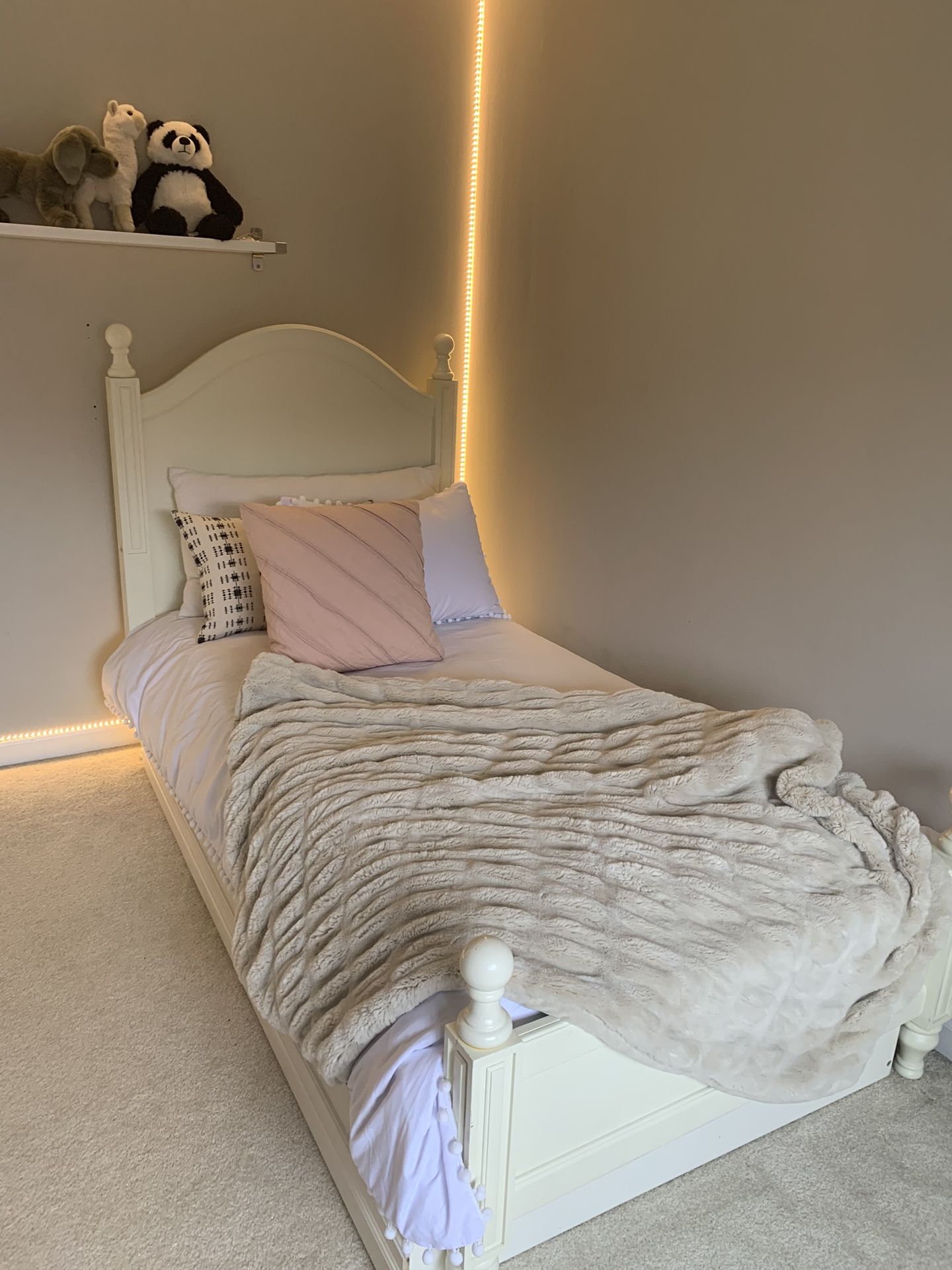 Pottery Barn Kids Twin Bed with Trundle Bed