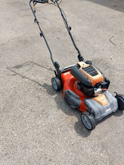 Lawnmower self propelled