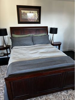 Solid wood queen size bed frame (no mattes)