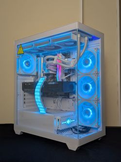 High End RTX 5070 Gaming PC Ryzen 7700X