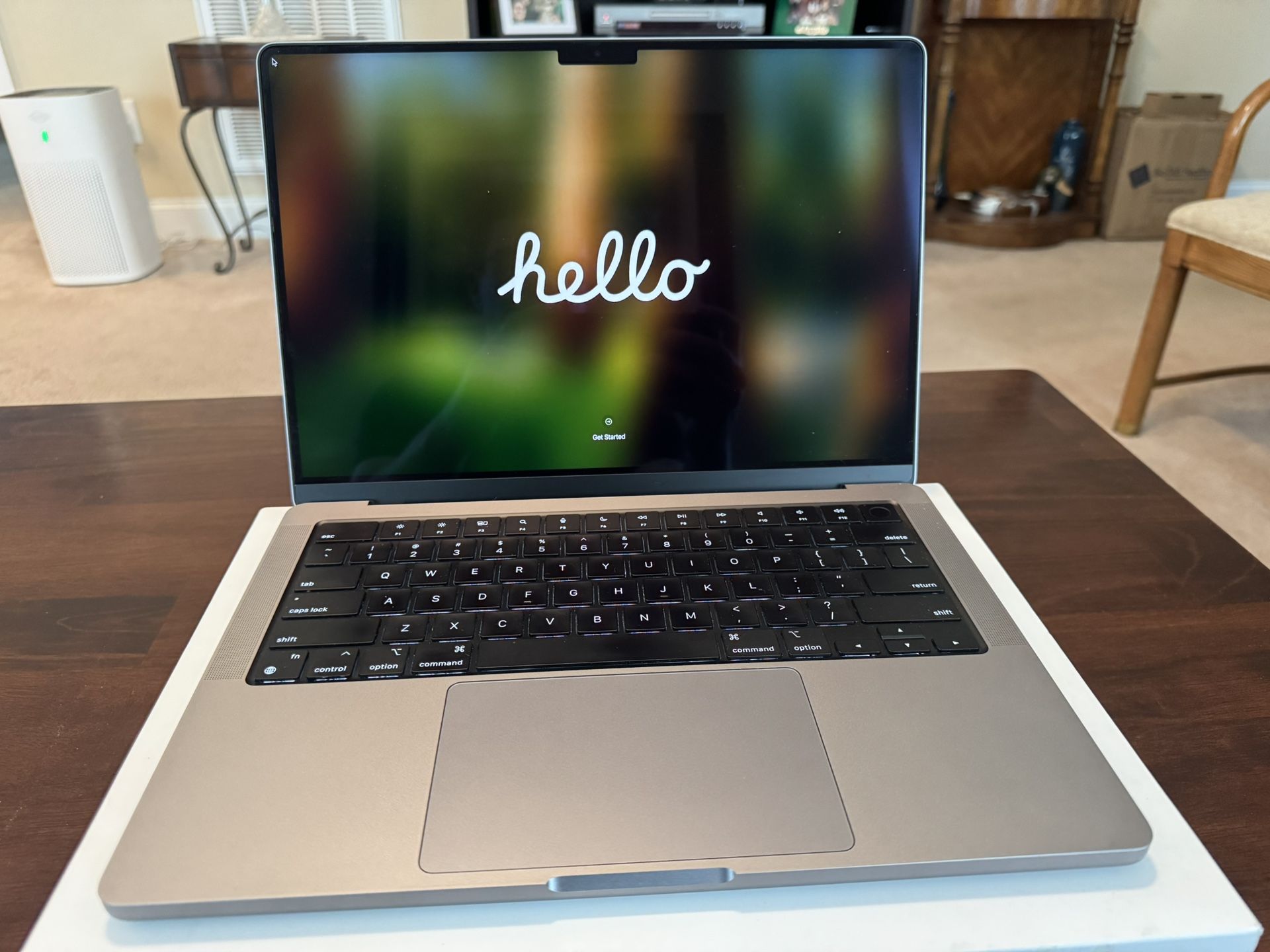 Apple 14.2" MacBook Pro with M1 Pro Chip (Late 2021, Space Gray)