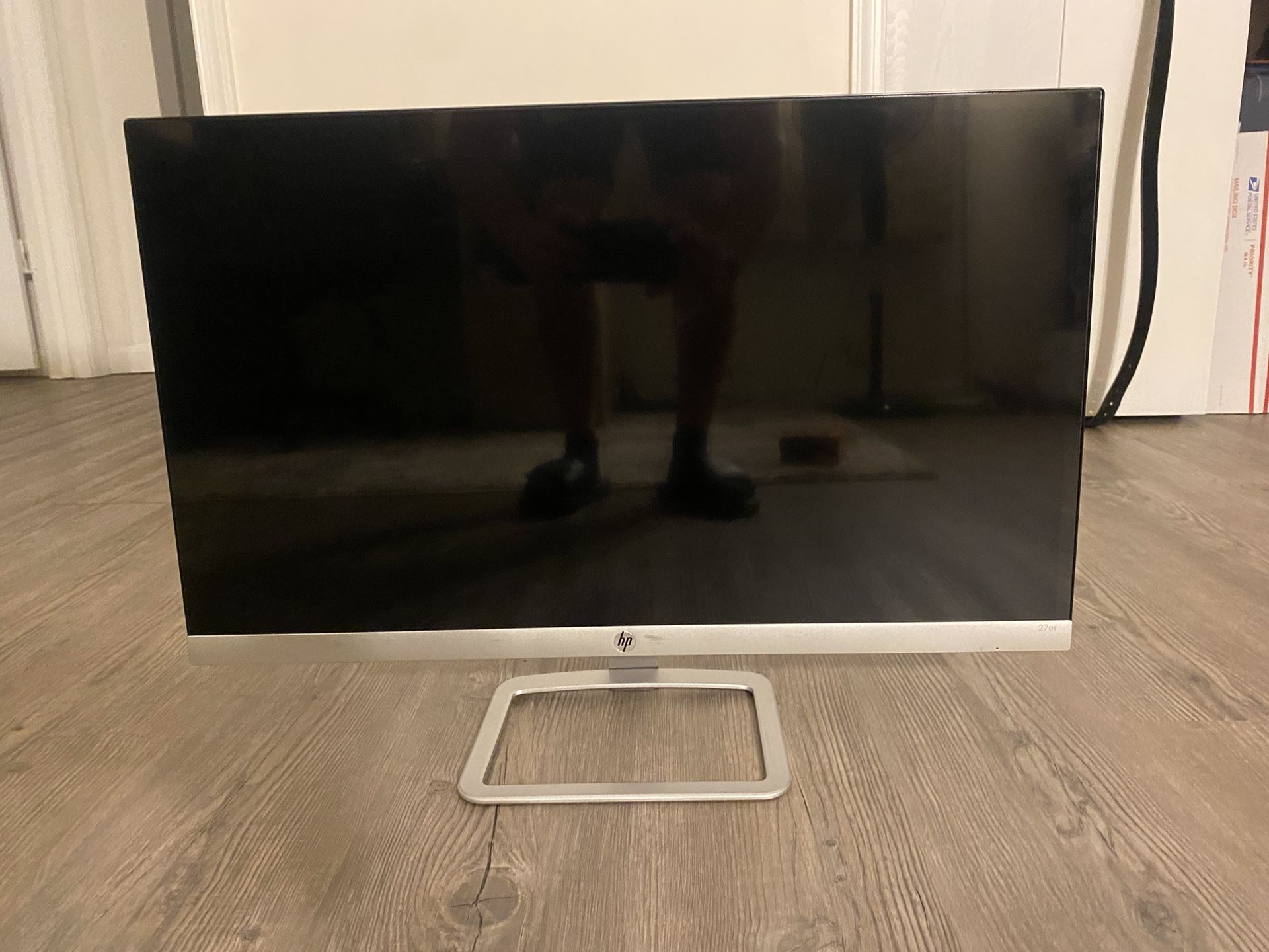 HP 27 Inch 1080P IPS LED Monitor 