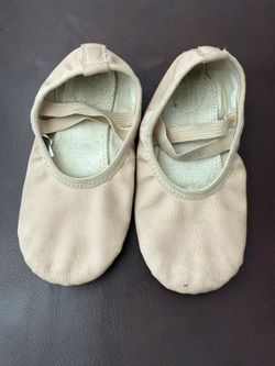 Girls Pink Ballet Shoe Size 13