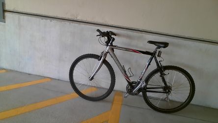 Trek 7700fx alpha bike