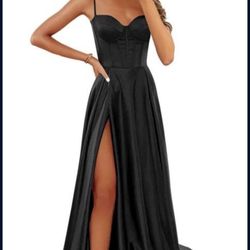 Luxurious Satin Floor-Length Dress – Brand New with Tags!