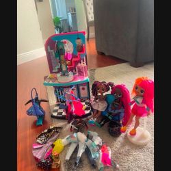 L.O.L. Surprise! Mall of Surprises Dolls Included LOL DOLLS B.B. Boutique Cafe Store Furniture And Dolls OMG dolls lol Dolls