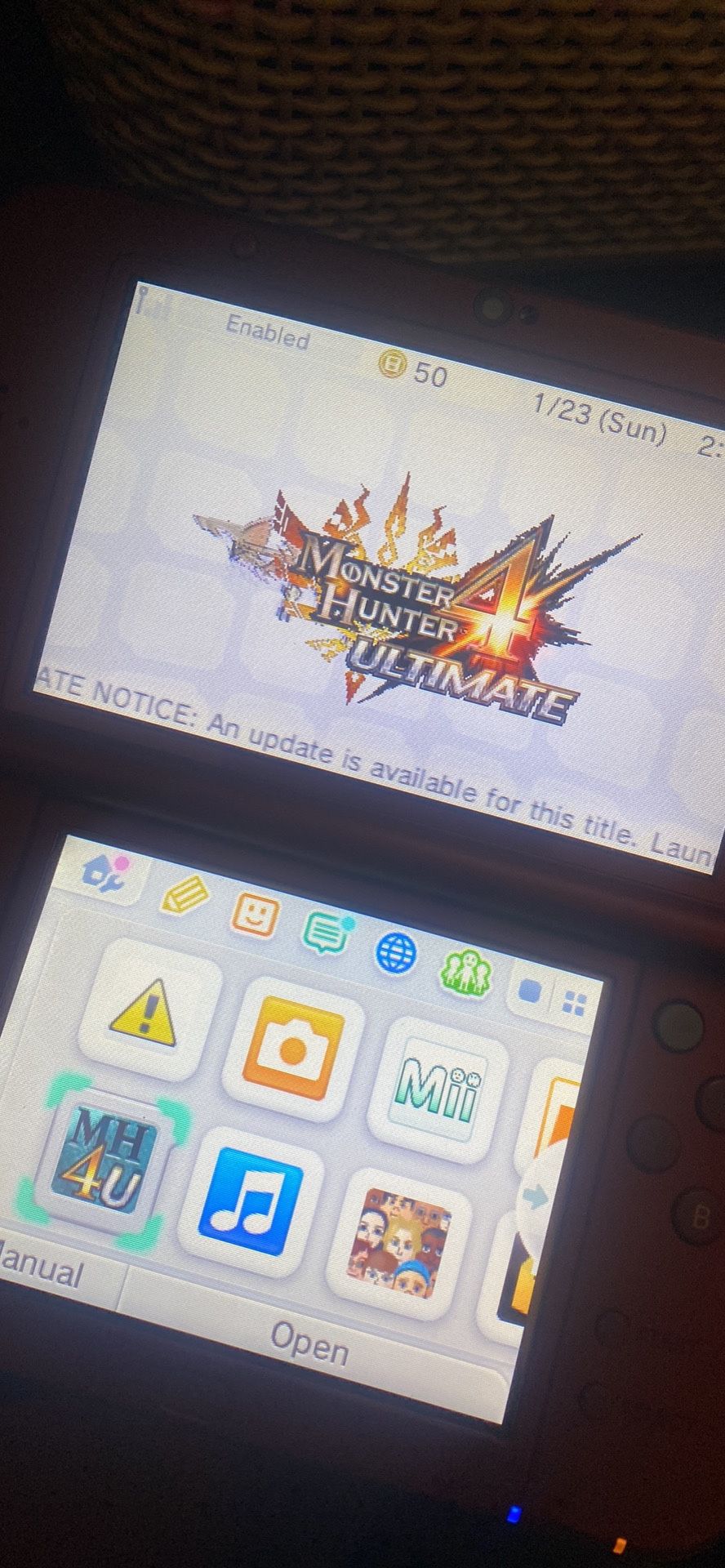 New Nintendo 3ds Xl. (free Charger)