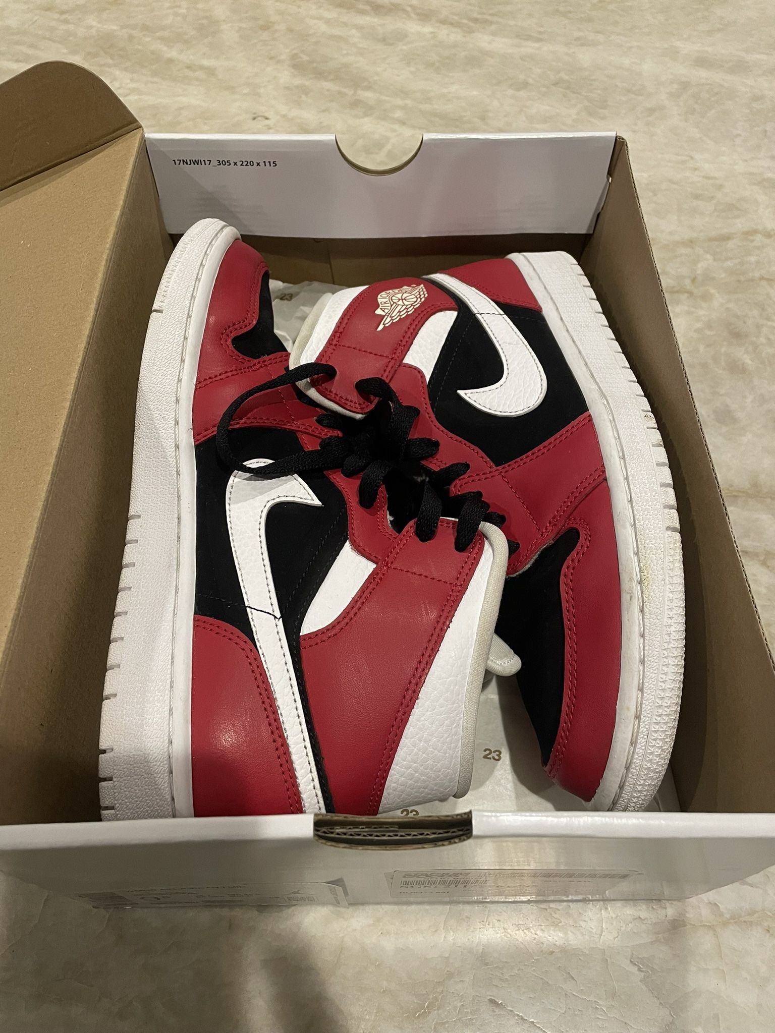 Air Jordan 1 Mid Gym Red / Black