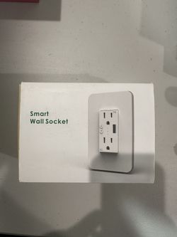 Smart wall socket