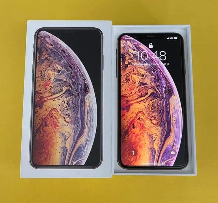 IPhone