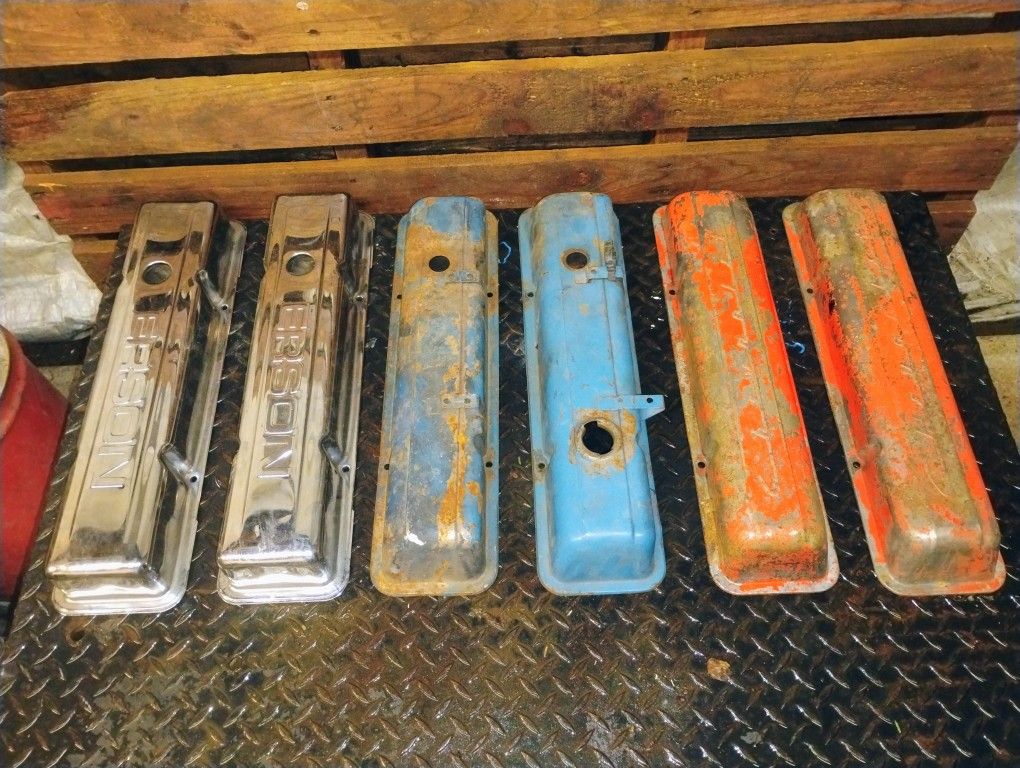 Lot Of Small Block 350 Valve Covers