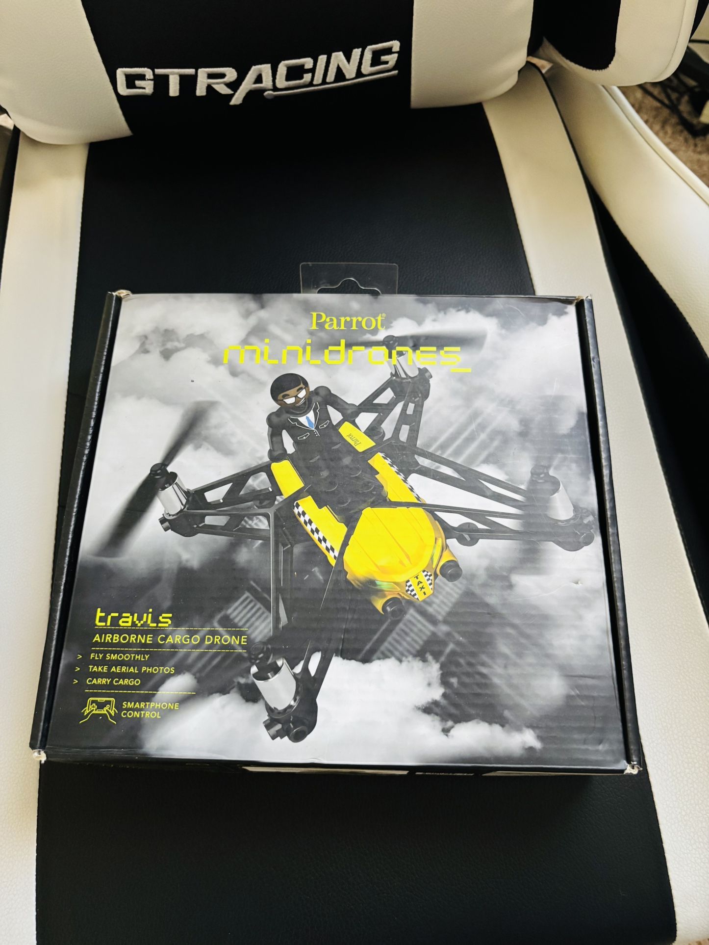 Parrot Airborne Cargo Travis Drone – Yellow