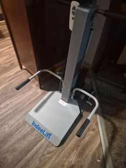 Assisted mobility chair