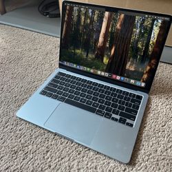 2025 M4 Macbook Air 16GB RAM/512GB SSD/AppleCare Laptop