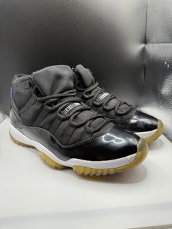 Size 10.5 - Air Jordan 11 Retro 2009 Space Jam