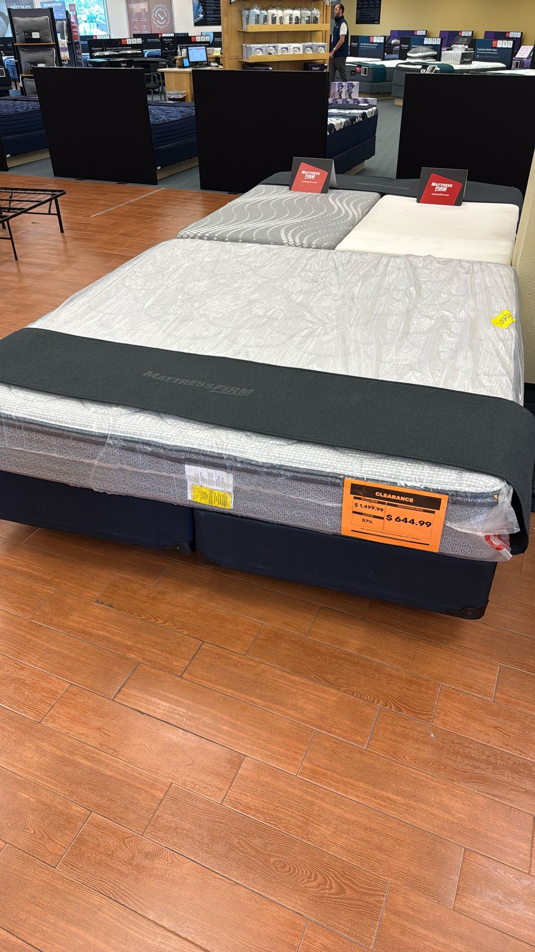 King Size - Serta Charlotte - Medium Support