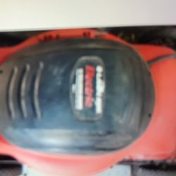 Lawn Mower electric Black and Decker works great!