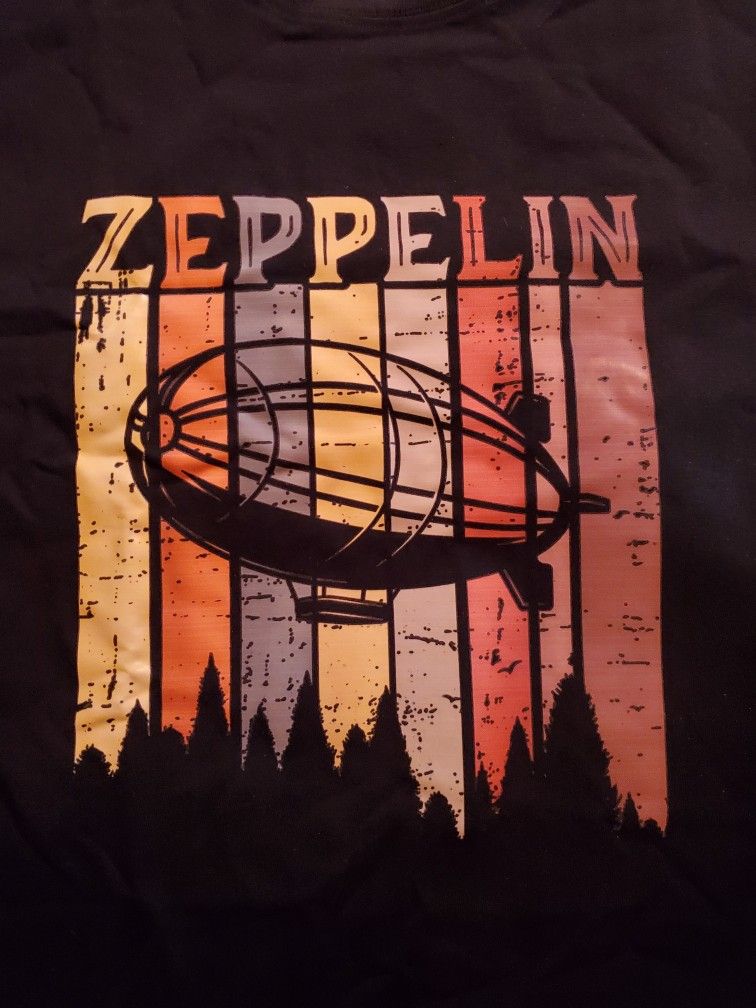 New Led Zeppelin T-Shirt Size Large 100% Cotton