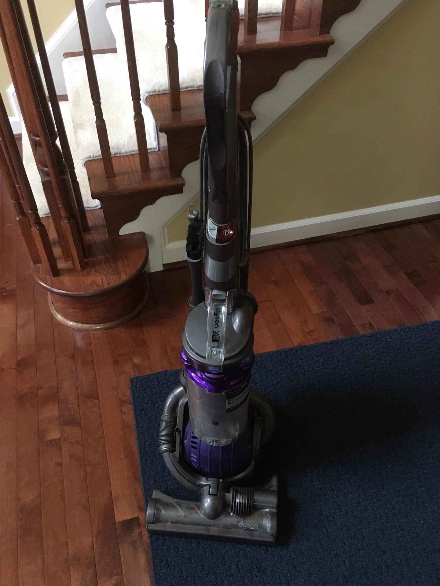 Dyson DC25 Vacuum