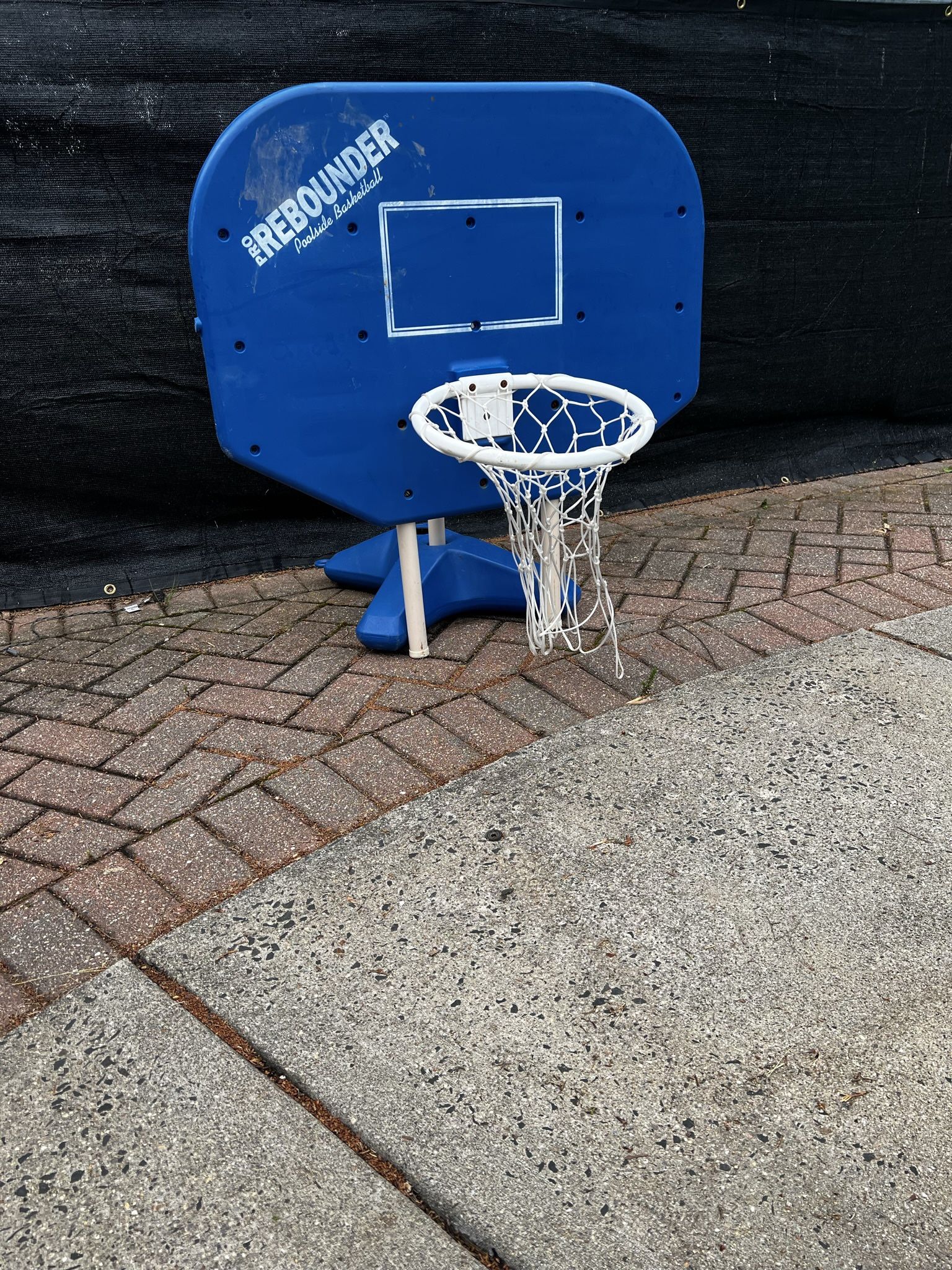 Pool basketball Hoop 