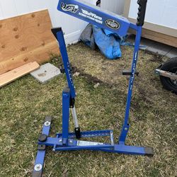 Baseball pitching machine