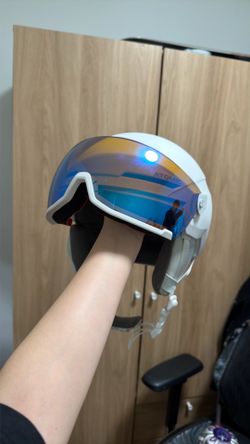 Atomic Skiing Helmet