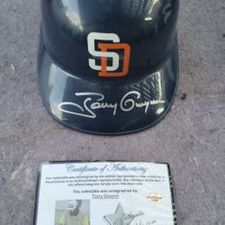 PADRES MEMORBILIA AND GEAR