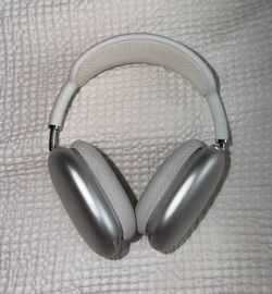 Apple headphones