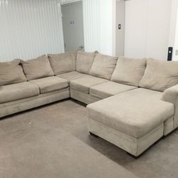 Sectional Sofa Reversible Chaise 