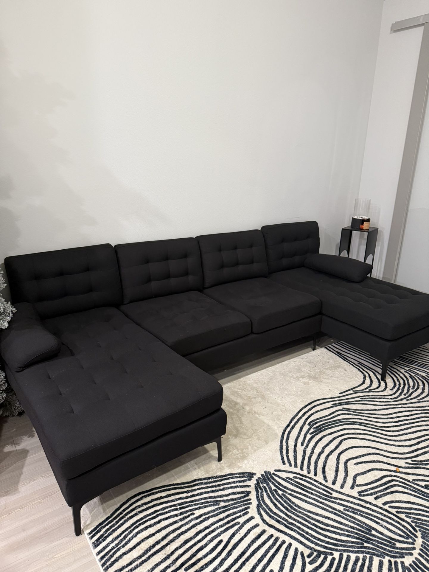 4- Seater Reversible Sectional Sofa