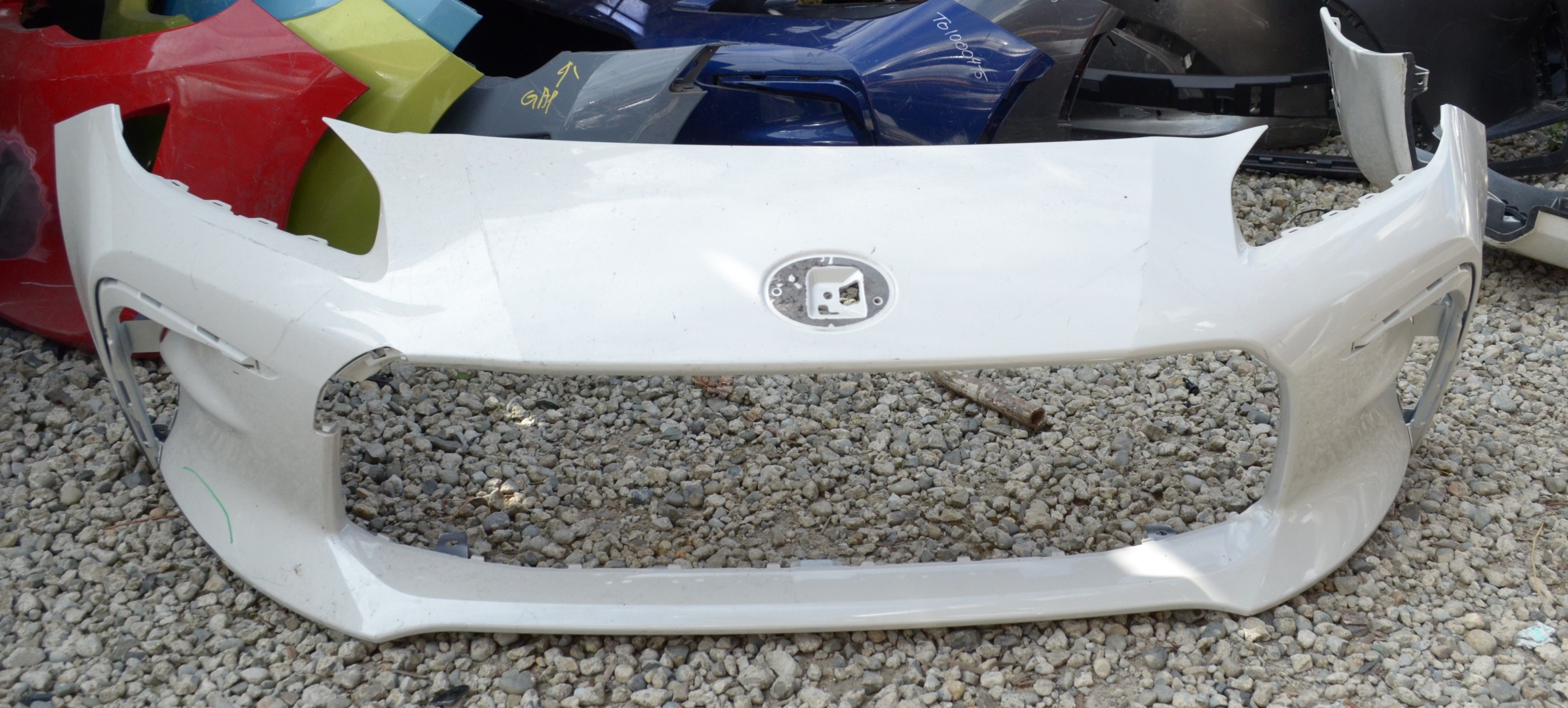USED REF#U0085 || 2022-2025 TOYOTA GR86 || FRONT BUMPER COVER ONLY